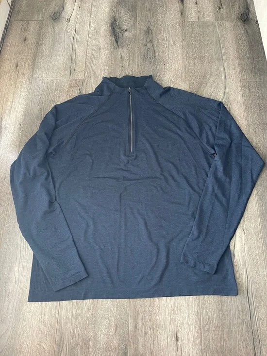 lululemon athletica Men's Navy Long-Sleeve Performance Top - Picture 3 of 10